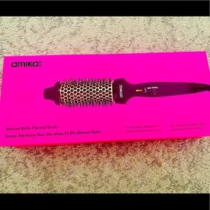 Amika Blowout Babe Thermal Brush